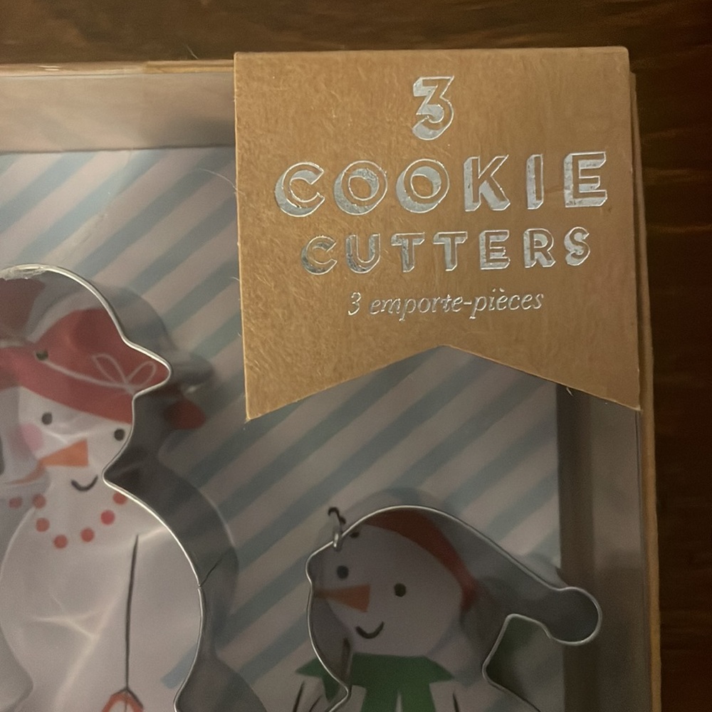 Set of 3 Snowman Cookie Cutters in Original Packaging NWT - Picture 2 of 5